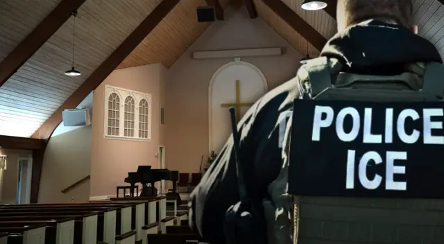 ICE podrá realizar sus redadas en áreas cercanas a lugares de culto. ICE podrá realizar sus redadas en áreas cercanas a lugares de culto.