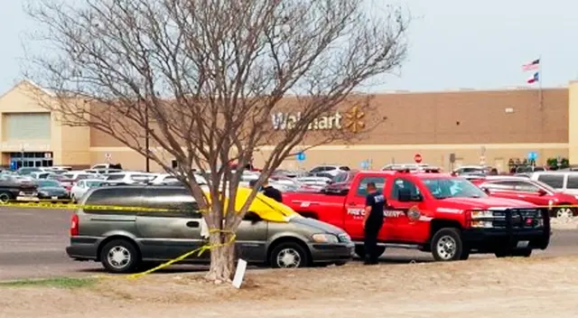 Reportan el hallazgo sin vida de un hombre dentro de una camioneta en Walmart. Reportan el hallazgo sin vida de un hombre dentro de una camioneta en Walmart.