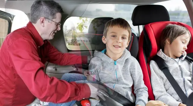 Esta es la nueva ley de transporte para niños en Michigan.