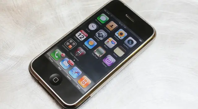 El iPhone por el que pagan miles de dólares si lo tienes como nuevo.