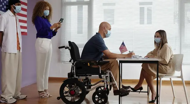Este programa identifica condiciones que cumplen los requisitos para beneficios del Seguro Social, como ciertos tipos de cáncer y trastornos cerebrales en adultos, entre otros.