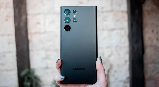 El Samsung Galaxy S22 Ultra es uno de los gama alta más potente y ahora en 2025 cuesta lo mismo que un gama media.