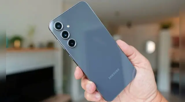 El Galaxy S23FE 5G es un teléfono de gama alta que supera en todo al Galaxy A56 y además cuesta mucho menos.