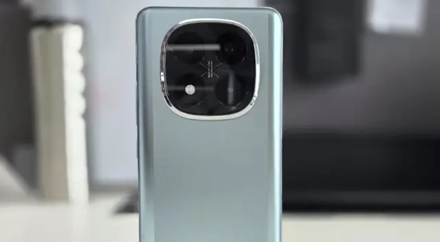 Este poderoso gama media fue lanzado a finales de enero de 2025.