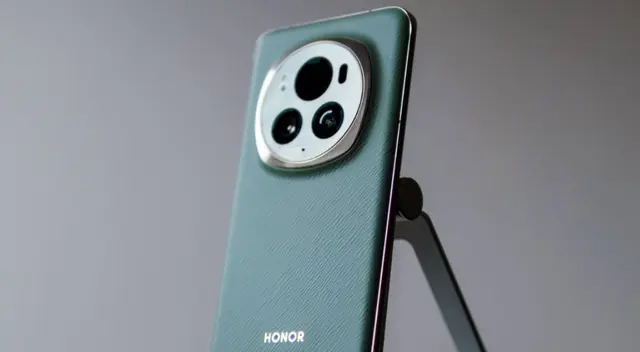 Honor lanzó en 2024 un terminal con un procesador poderoso y un juego de cámaras soberbio. Honor lanzó en 2024 un terminal con un procesador poderoso y un juego de cámaras soberbio.
