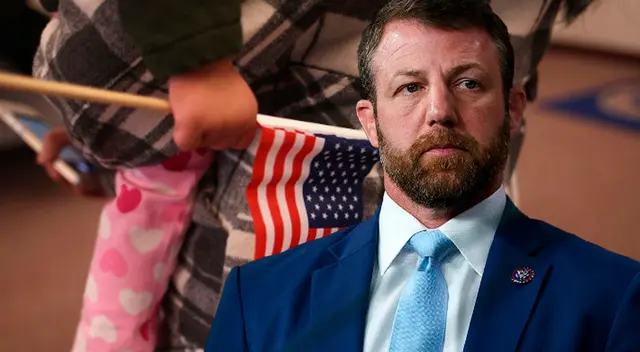 Senador exige deportación de recién nacidos junto a padres ilegales de EE. UU. Senador exige deportación de recién nacidos junto a padres ilegales de EE. UU.