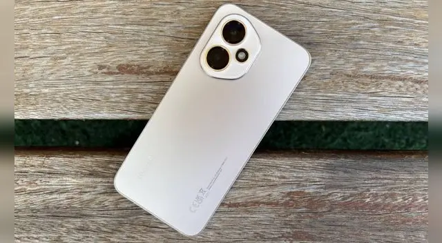 El Honor 400 es el teléfono de gama media más potente de Honor que supera en característica y precio de este lanzamiento de 2025.