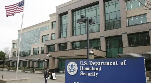 USCIS aumentó la extensión automática del EAD.