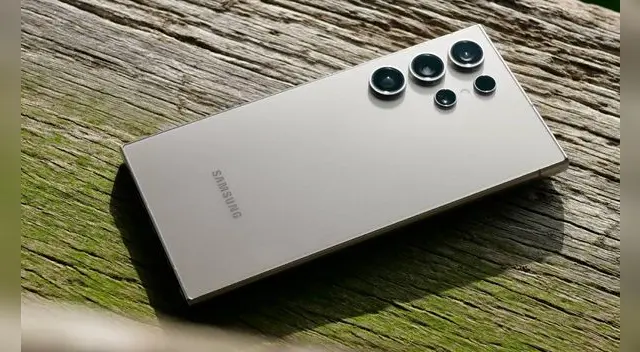 El Galaxy S24 Ultra 5G es uno de los teléfonos más potentes de Samsung. Es una mejor compra que el S25 Ultra, cuyo precio es más elevado.
