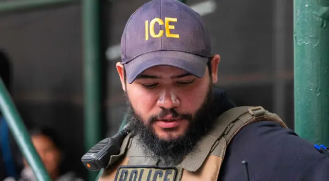 agentes ICE