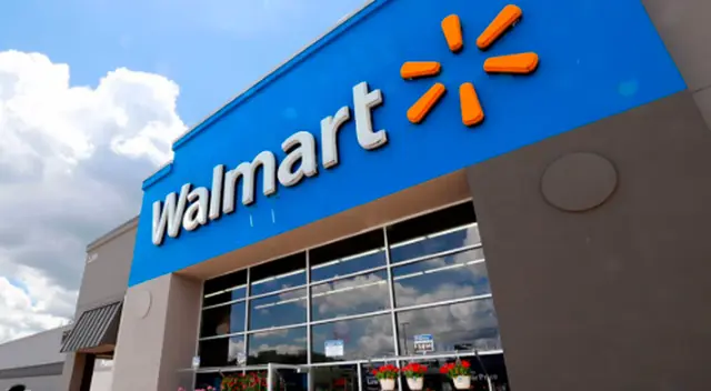 Menor fue atacado y mujer sufrió el robo de sus pertenencias tras fuerte pelea en Walmart.