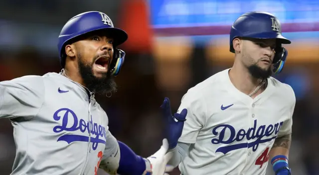 Dos beisbolistas latinos lograron acabar la sequía de los Ángeles Dodgers.