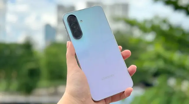 Este Samsung A36 5G es uno de los mejores gama media de Samsung y su precio es bajo.