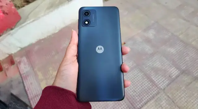 Motorola E13