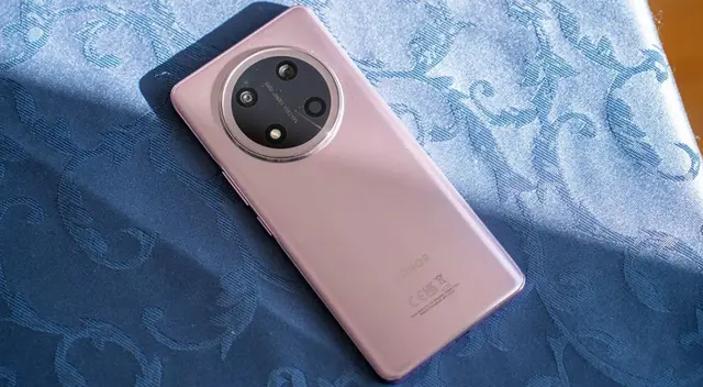 Este es uno de los smartphones más solventes en la gama media del 2025.