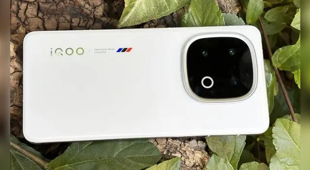 Conoce los cinco teléfonos desconocidos que figuran en el TOP5 de los teléfonos más potentes del mundo, según AnTuTu. Conoce los cinco teléfonos desconocidos que figuran en el TOP5 de los teléfonos más potentes del mundo, según AnTuTu.