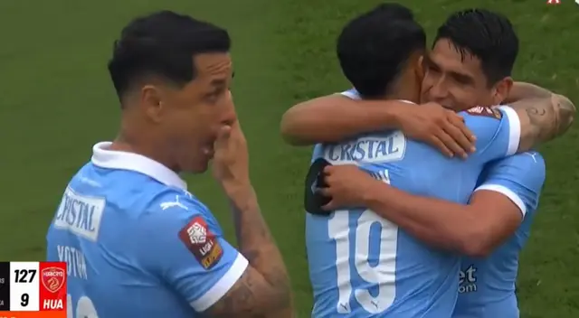 Yotún lloró al reaparecer con Sporting Cristal.