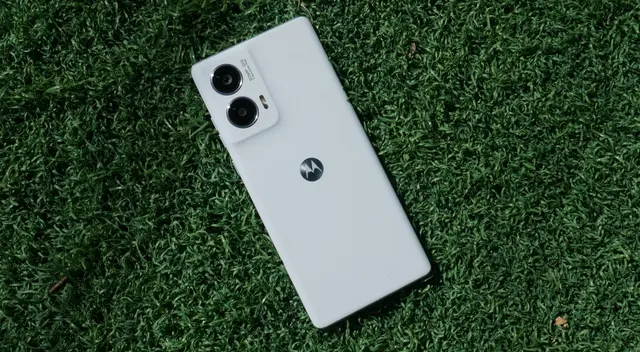Motorola sigue demostrando ser mejor a Samsung con potente celular.