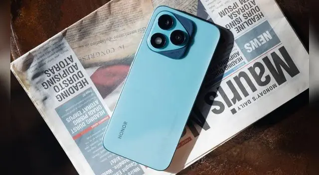 Conoce todo sobre el Honor 400 Lite, el gama media que se parece al iPhone 16 Pro Max, pero que tiene mejores características que el teléfono Apple.