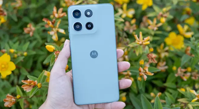 Motorola lanzó un nuevo teléfono en el 2025 a un precio económico.
