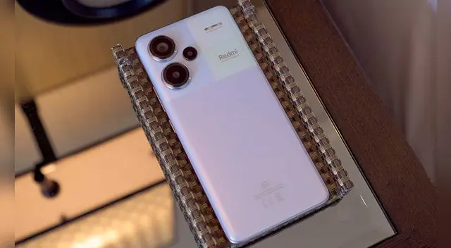 El Redmi Note 13 Pro+ 5G de Xiaomi es uno de los teléfonos de gama alta más potentes y baratos que puedes comprar. El Redmi Note 13 Pro+ 5G de Xiaomi es uno de los teléfonos de gama alta más potentes y baratos que puedes comprar.