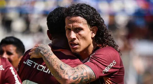 Williams Riveros volvió a las canchas con Universitario tras casi un mes recuperándose de una apendicitis.