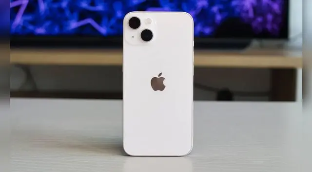 El iPhone 13 es uno de los mejores teléfonos de Apple y actualmente su precio ha bajado tanto que cuesta un sencillo. El iPhone 13 es uno de los mejores teléfonos de Apple y actualmente su precio ha bajado tanto que cuesta un sencillo.