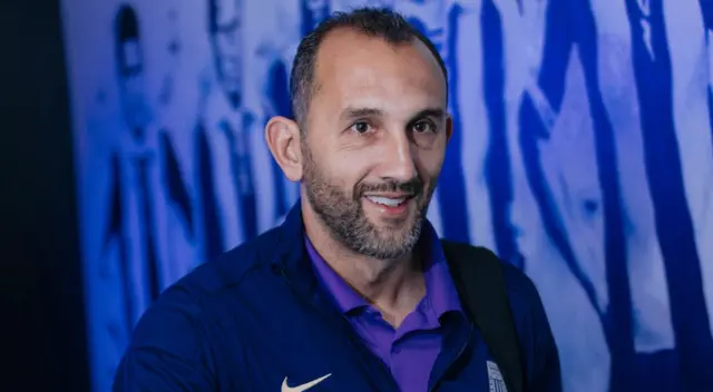 Hernán Barcos volvió a referirse sobre su futuro futbolístico en Alianza Lima.