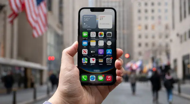 Con este iPhone, lanzado en el 2025, podrás disfrutar del Apple Intelligence.