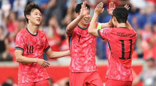 Estados Unidos perdió 2-0 contra Corea del Sur en un partido amistoso jugado en New Jersey. Estados Unidos perdió 2-0 contra Corea del Sur en un partido amistoso jugado en New Jersey.