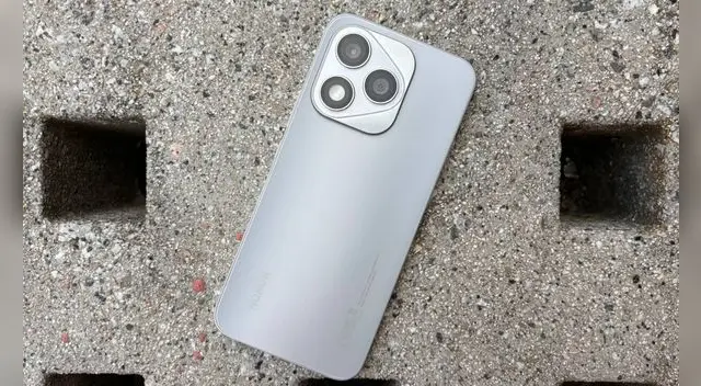 El Honor 400 Lite es uno de los teléfonos de gama media más potentes y baratos en 2025.