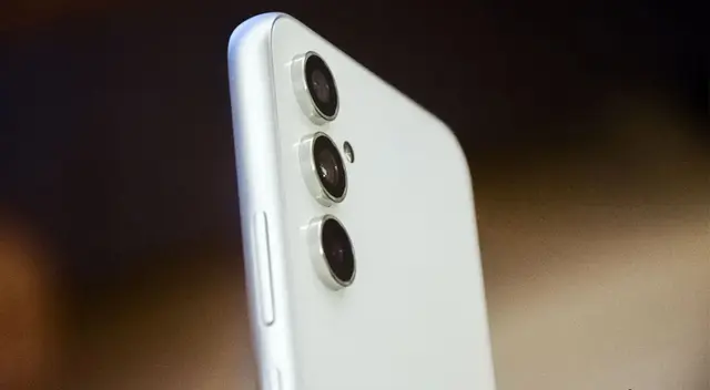 El teléfono Samsung que todos deben comprar en el 2025.