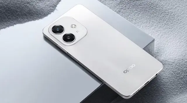 Este celular es capaz de resistir calores extremos y fríos bajo cero.