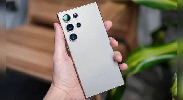 El Samsung Galaxy S24 Ultra es uno de los mejores teléfonos Android que no tiene nada que envidiarle al iPhone 17 Pro. El Samsung Galaxy S24 Ultra es uno de los mejores teléfonos Android que no tiene nada que envidiarle al iPhone 17 Pro.