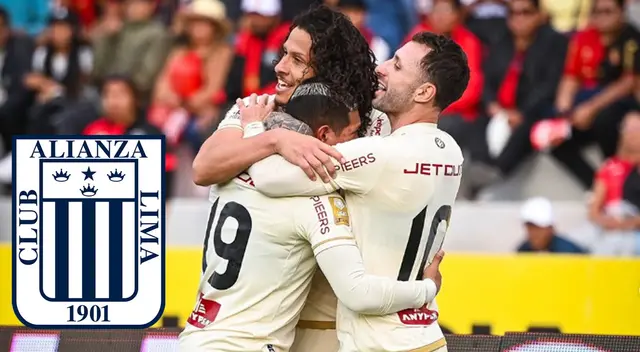 Universitario y una llamativa camiseta en pleno torneo.