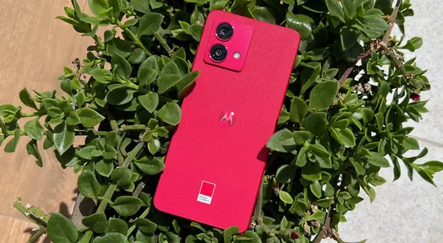 El Motorola G84 5G es uno de los teléfonos de gama media más potentes y baratos que puedes encontrar en 2025.