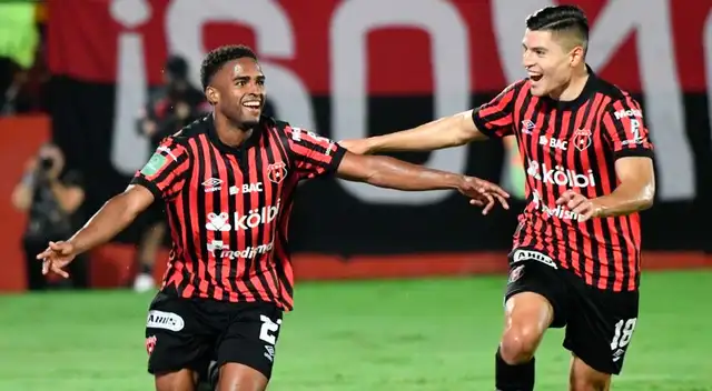 Alajuelense ganó 2-0 a Saprissa por el clásico de Costa Rica
