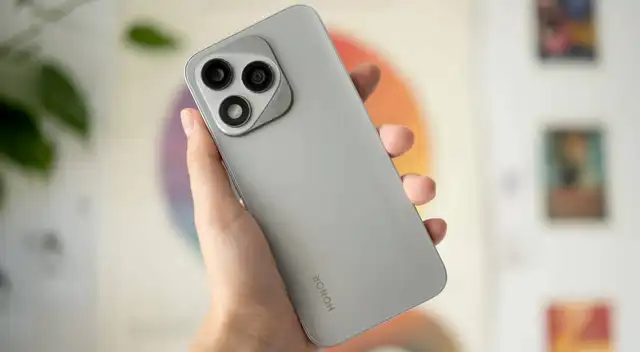 El Honor 400 Lite es uno de los mejores gama media con cámaras con inteligencia artificial. El Honor 400 Lite es uno de los mejores gama media con cámaras con inteligencia artificial.