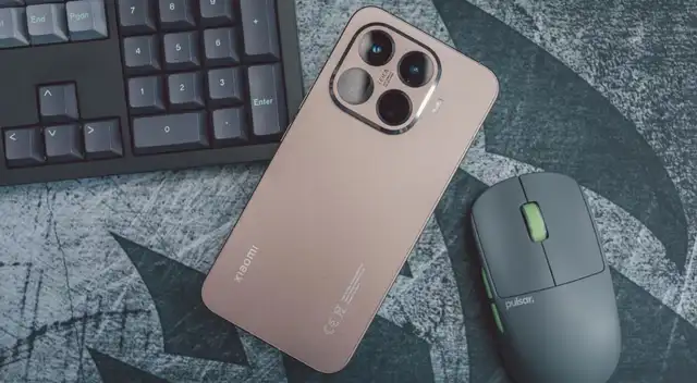 Este celular es una gama alta a buen precio, pero con prestaciones de gran calidad. Este celular es una gama alta a buen precio, pero con prestaciones de gran calidad.