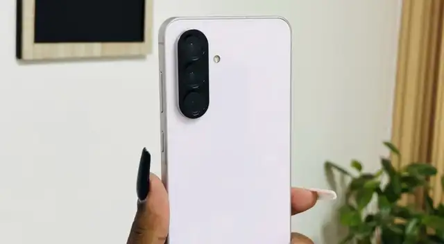 El Galaxy A56 5G Samsung es uno de los mejores teléfonos de gama media, llega con inteligencia artificial y su precio ha bajado al mínimo. El Galaxy A56 5G Samsung es uno de los mejores teléfonos de gama media, llega con inteligencia artificial y su precio ha bajado al mínimo.