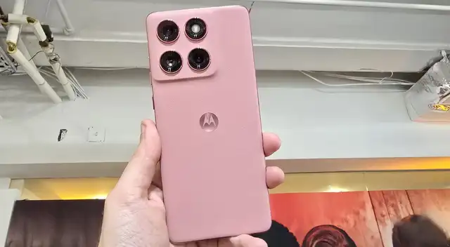 El Motorola Edge 60 Fusion es uno de los mejores equipos de gama media y no solo es resistente, tiene cámaras 4K y potencia gamer. El Motorola Edge 60 Fusion es uno de los mejores equipos de gama media y no solo es resistente, tiene cámaras 4K y potencia gamer.