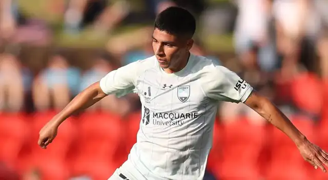 Piero Quispe fue titular en la goleada de Sydney FC sobre Newcastle Jets por la liga australiana.