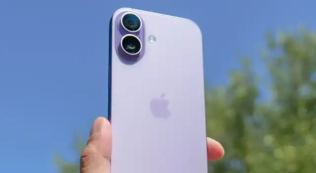 Este teléfono ha hecho que el iPhone base sea hoy más atractivo que nunca. Este teléfono ha hecho que el iPhone base sea hoy más atractivo que nunca.