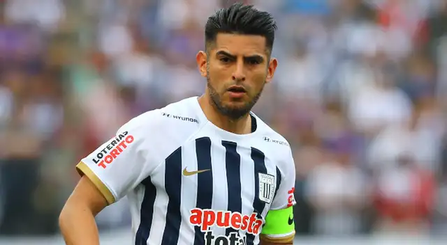 Carlos Zambrano sorprende con su nuevo valor en Alianza Lima.