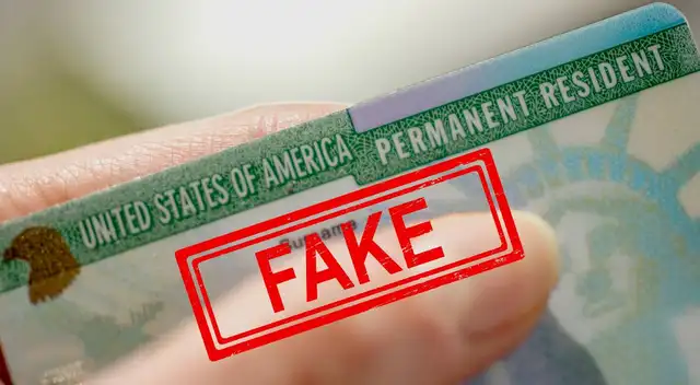 Hombre detenido por agresión llevaba Green Card presuntamente falsa.