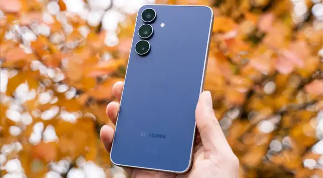 El Samsung Galaxy S25 FE es uno de los mejores teléfonos de gama alta y sus cámaras graban en 8K. El Samsung Galaxy S25 FE es uno de los mejores teléfonos de gama alta y sus cámaras graban en 8K.