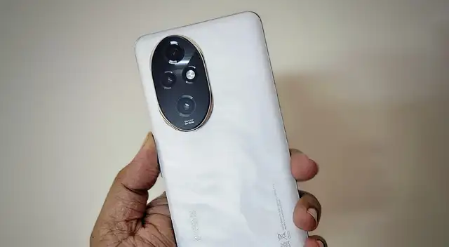 El Honor 200 es uno de los gama media más completos y baratos que puedes comprar en 2025. El Honor 200 es uno de los gama media más completos y baratos que puedes comprar en 2025.