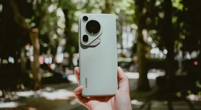 El Huawei Pura 70 Ultra es uno de los teléfonos con las mejores cámara del mundo y su precio ha bajado demasiado.