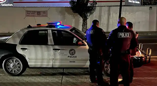 Niña de 8 años resulta herida por bala perdida en Del Rey.