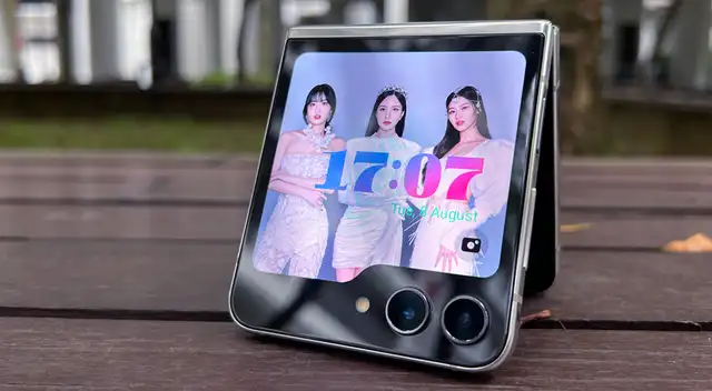 Galaxy Z Flip5 Galaxy Z Flip5